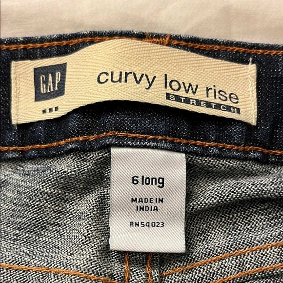 GAP Women's Flare Jeans in Deep Indigo used good condition - Picture 2 of 11